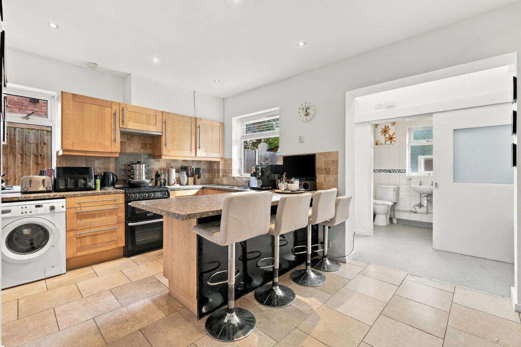 House in London - View 4