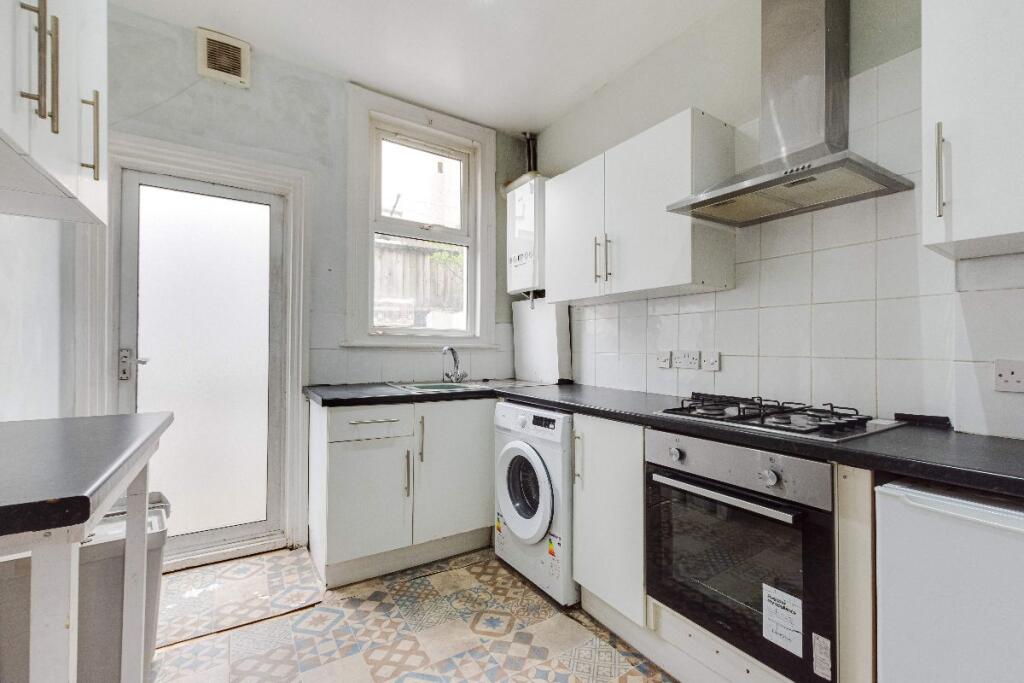 House in London, Blackheath Royal Standard, East Greenwich - View 3