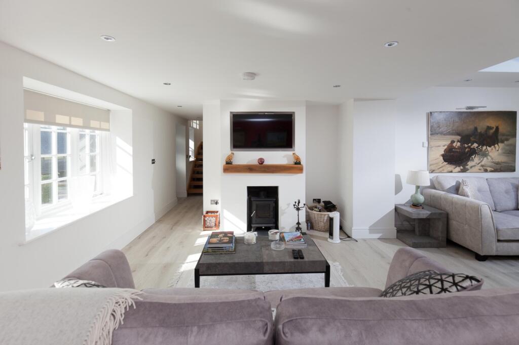 House in Salisbury - View 5