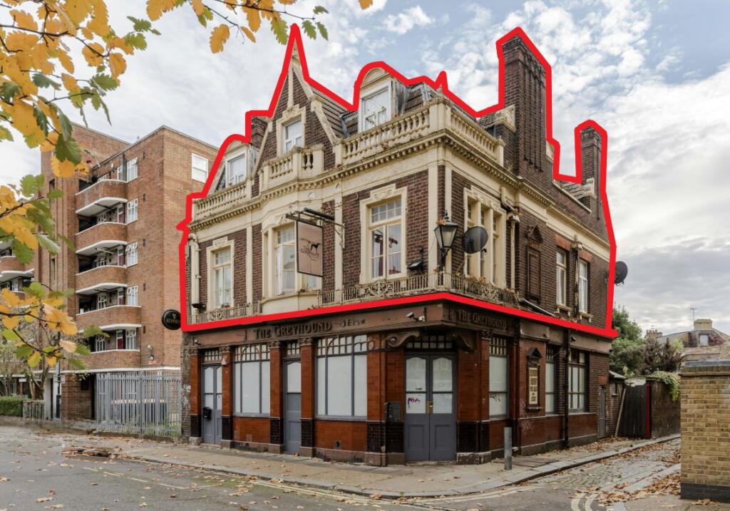Main image of property: Upper Floors at 49 Becklow Road, Shepherds Bush, London, W12 9ER