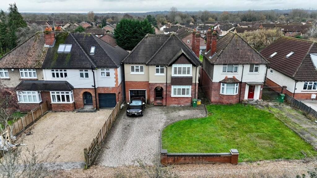Main image of property: Bath Road, Calcot, Reading, RG31