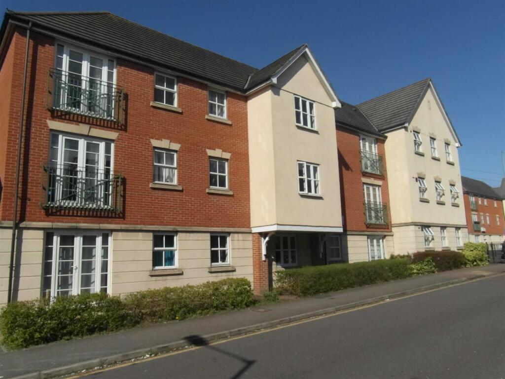 Main image of property: Rawlyn Close, Chafford Hundred