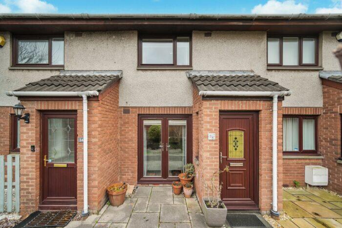 Main image of property: 35 Struan Place, Inverkeithing, KY11 1NF