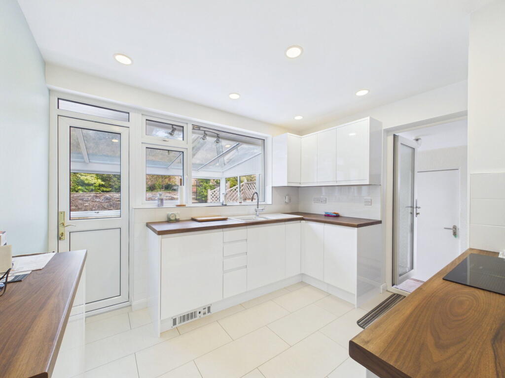 House in Torquay - More