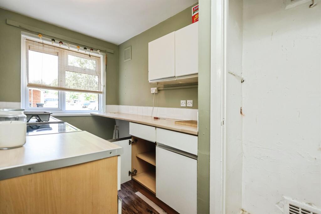 Parkhouse Drive, Birmingham photo 3