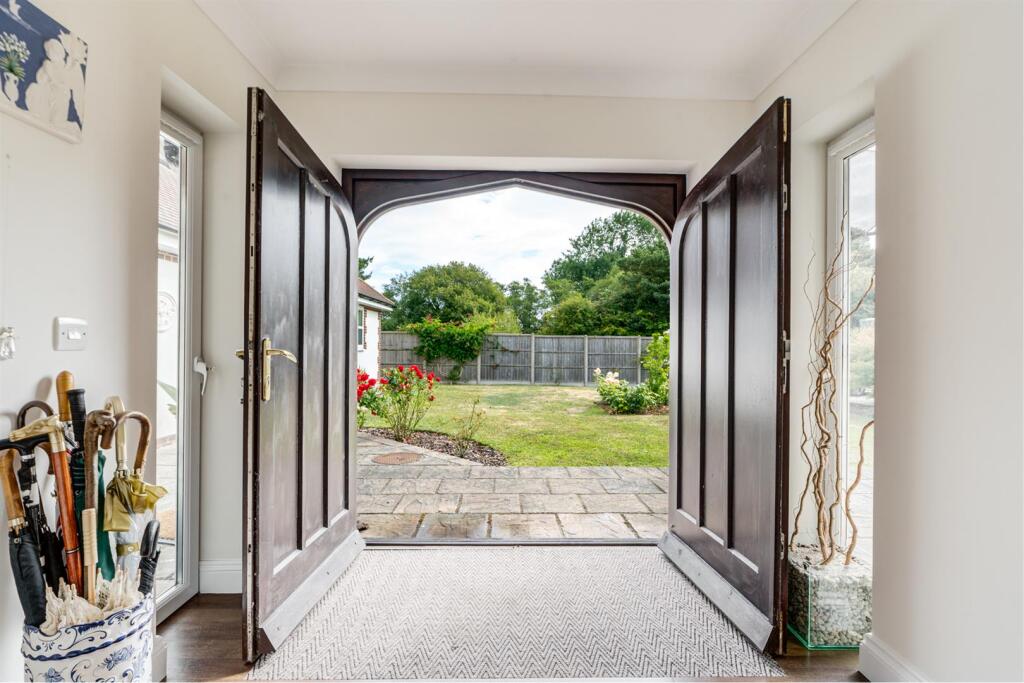 Highground Lane, Barnham - View 5