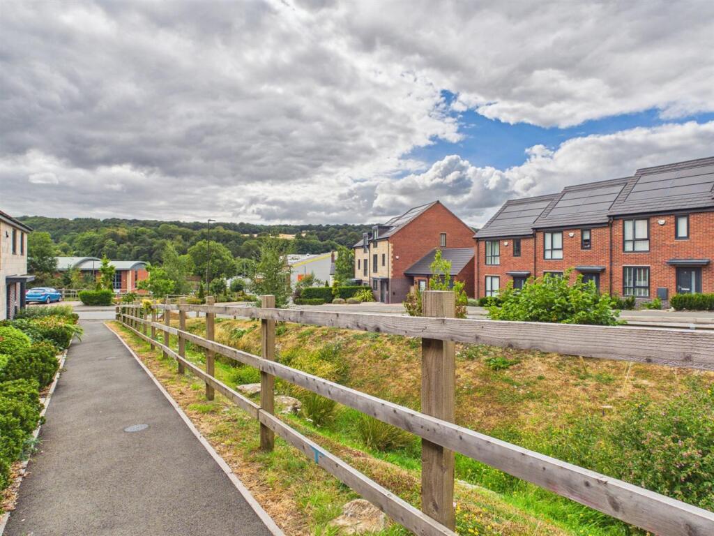 Clan Drive, Belper, Derbyshire photo 2