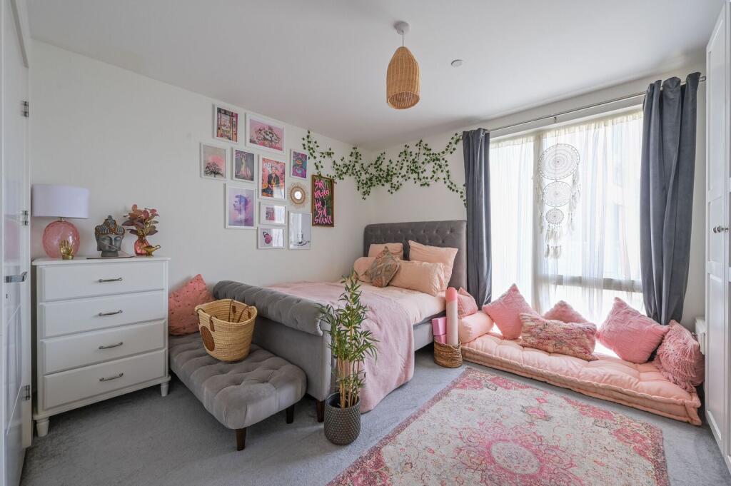 Wimhurst Court, Tower Hamlets, London, E14 - View 4