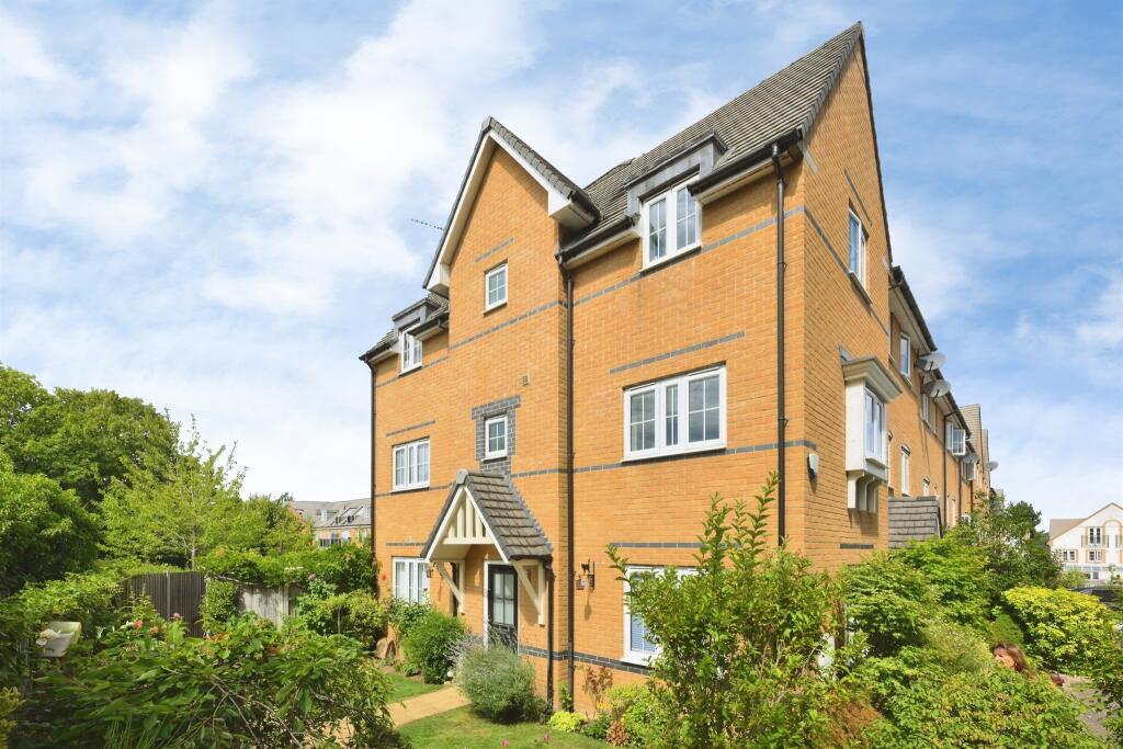 Main image of property: Gallows Way, Hertford