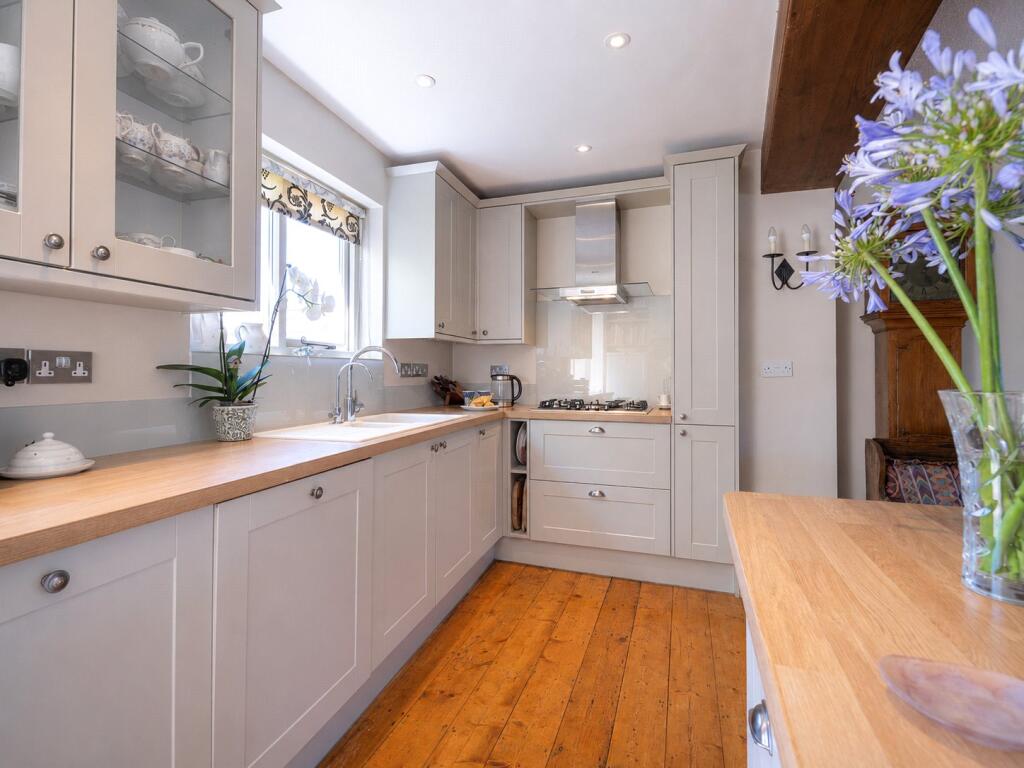 House in Swindon - View 3