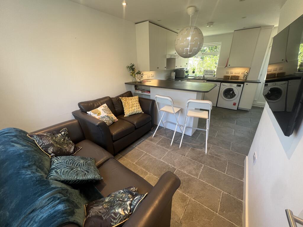 Leahurst Crescent - 5 bed, Harborne, West Midlands, B17