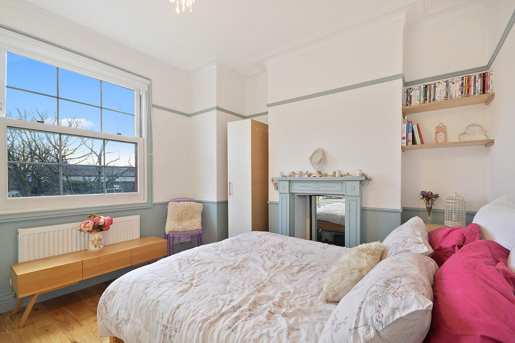 Apartment in London - View 5