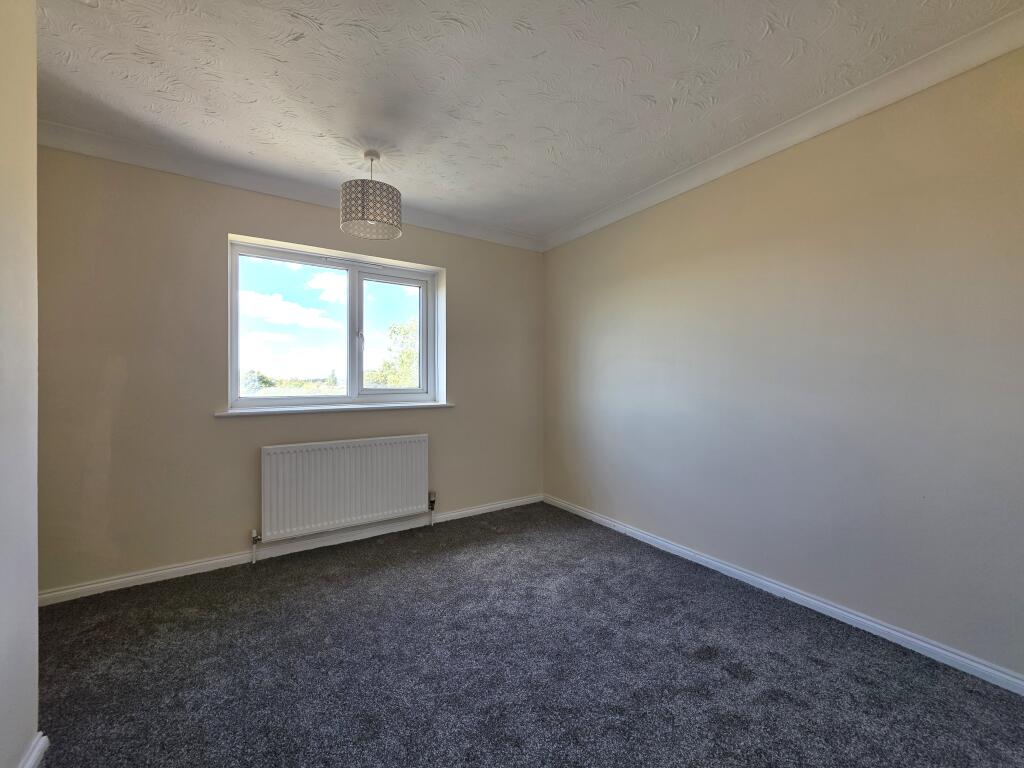House in Ipswich - View 4