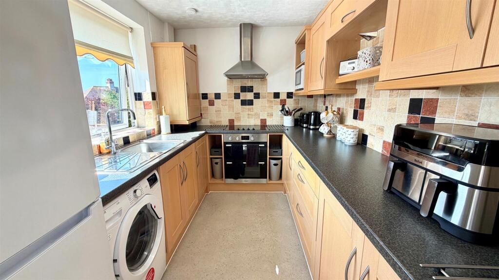 Apartment in Llandudno, Craig-y-don - View 5