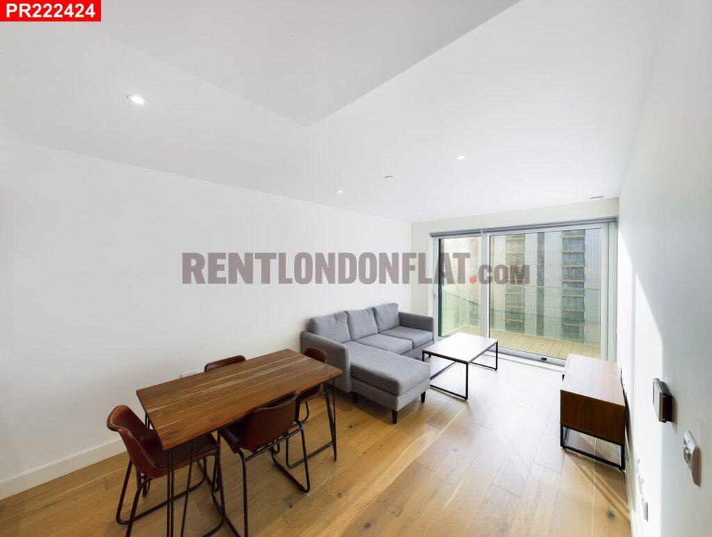 Main image of property: Woolwich – 2 Bedrooms Flat