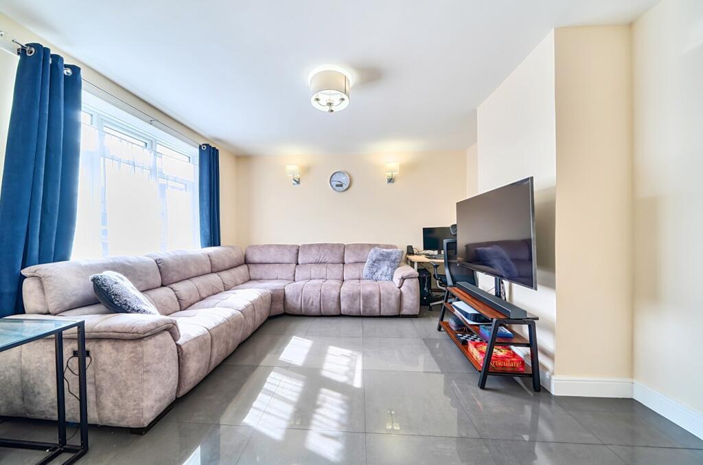 House in Thurrock, Essex - More