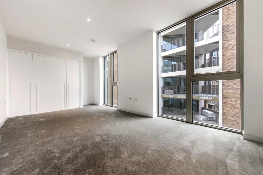 Main image of property: Liner House, Royal Wharf, E16