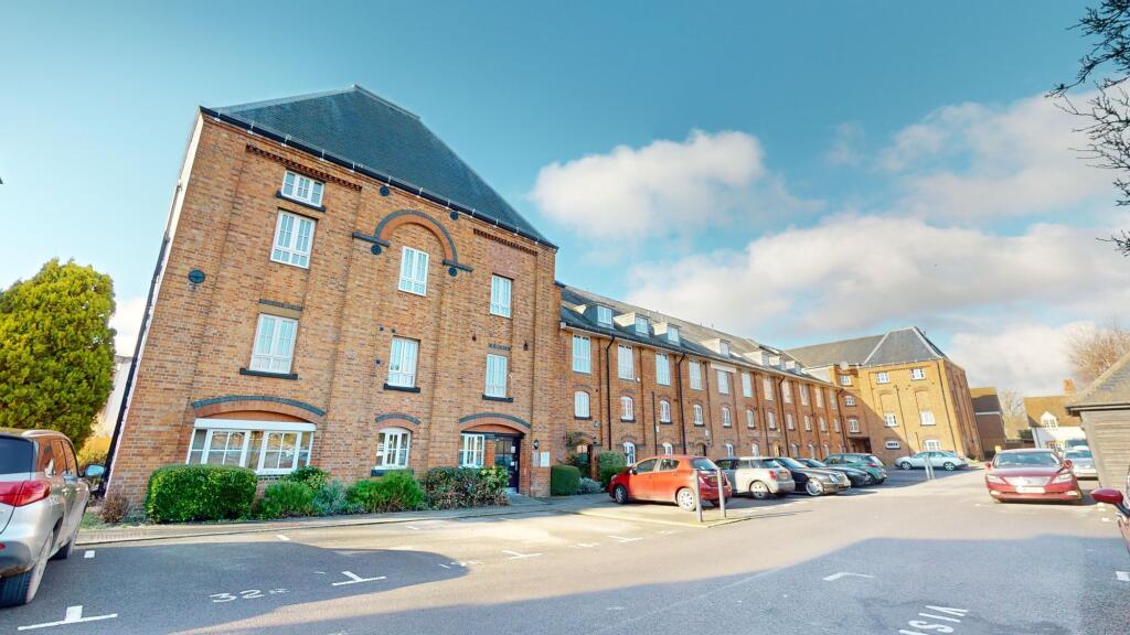 Main image of property: Coopers Lane, Abingdon, OX14