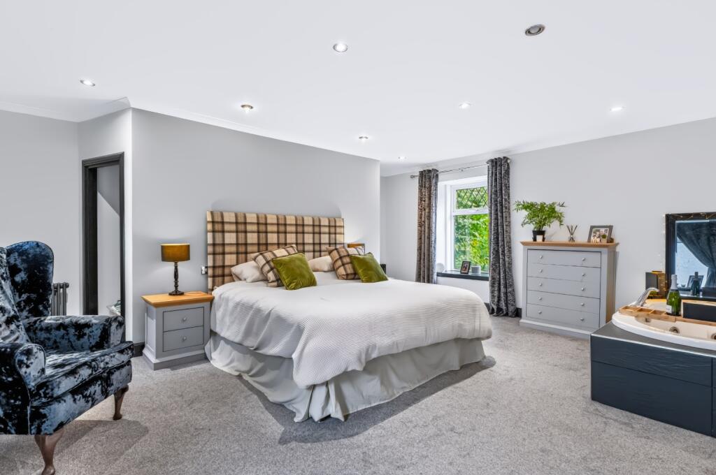 House in Aberdeen - View 3