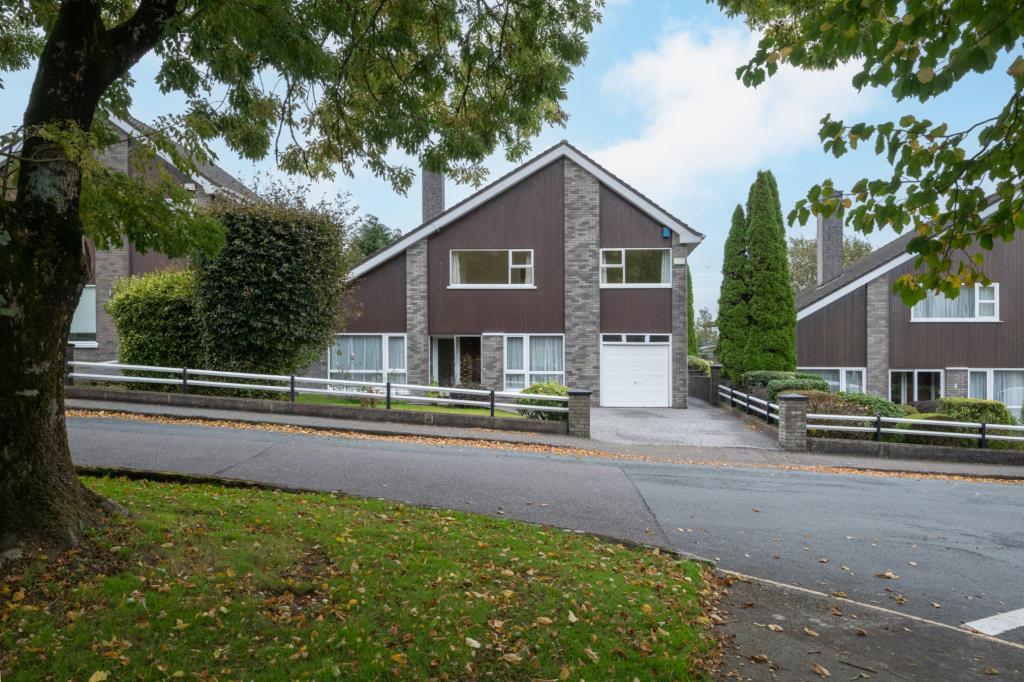 Main image of property: 4 Bishopscourt Drive, Bishopstown, Cork, T12 TC6H