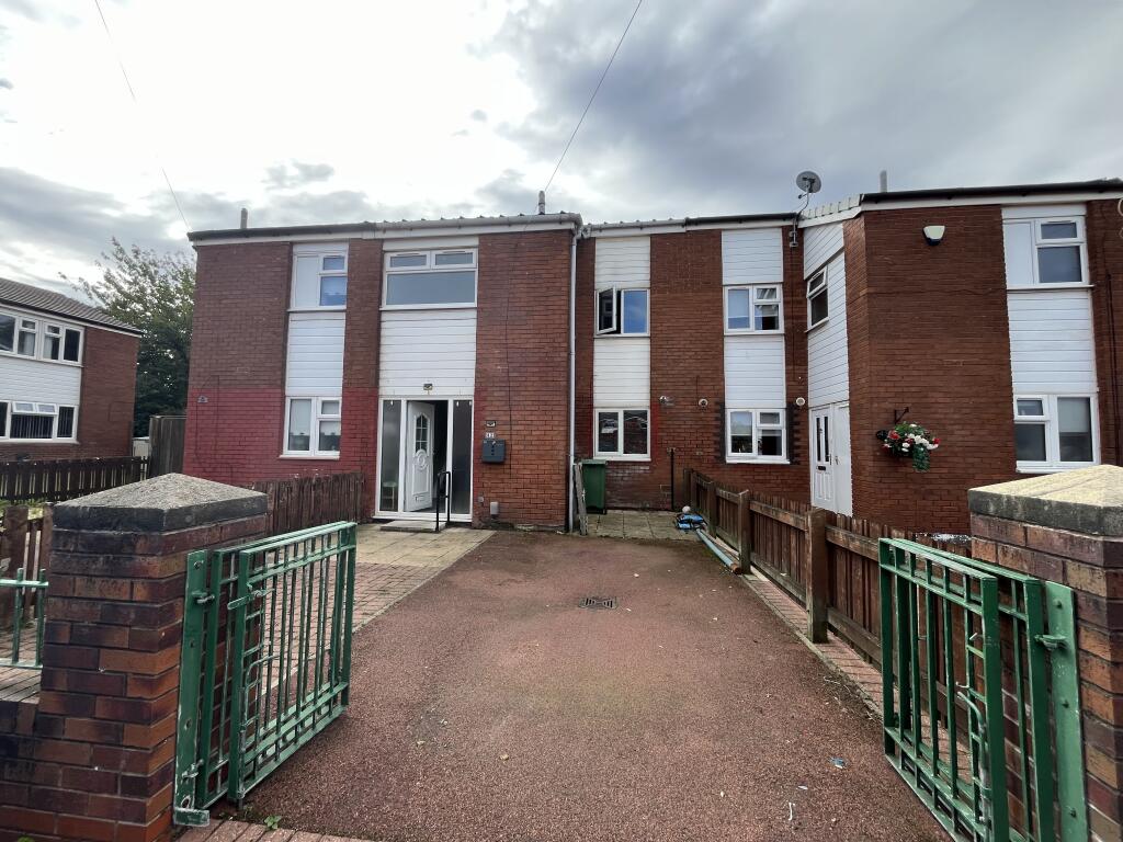 Main image of property: 42 Miranda Place, Liverpool, Merseyside L20 2HW
