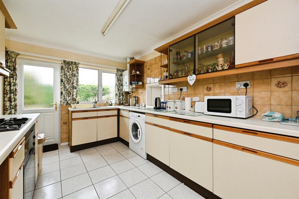 Nelson Drive, HUNSTANTON photo 2