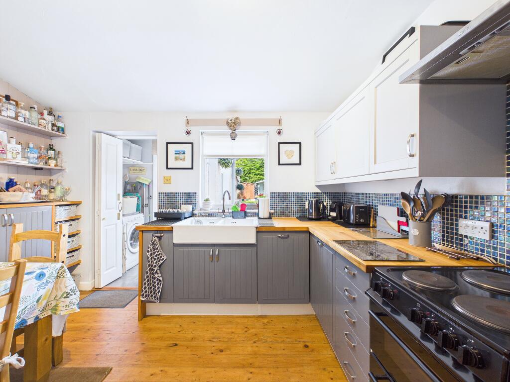 House in Perth - View 4