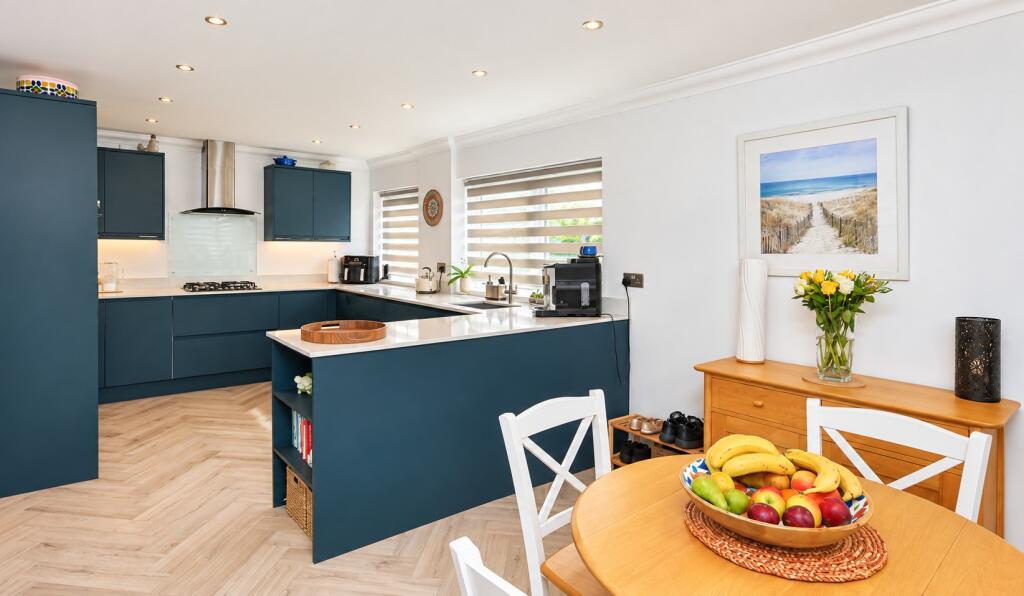 House in Southampton, Pleasant View - More