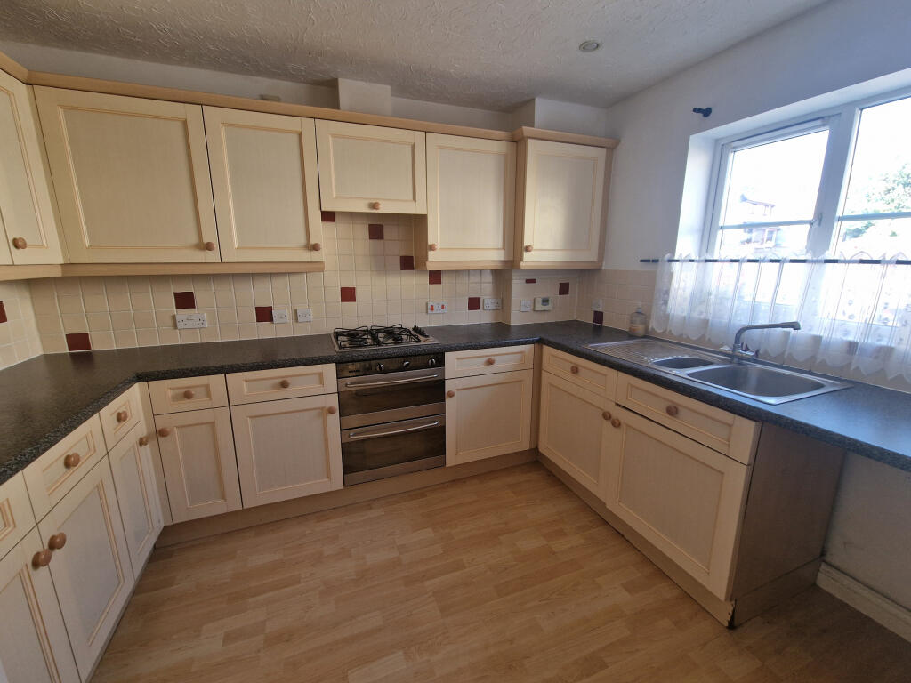 Parish Mews, Yeovil, Somerset, BA21 3AS - View 4