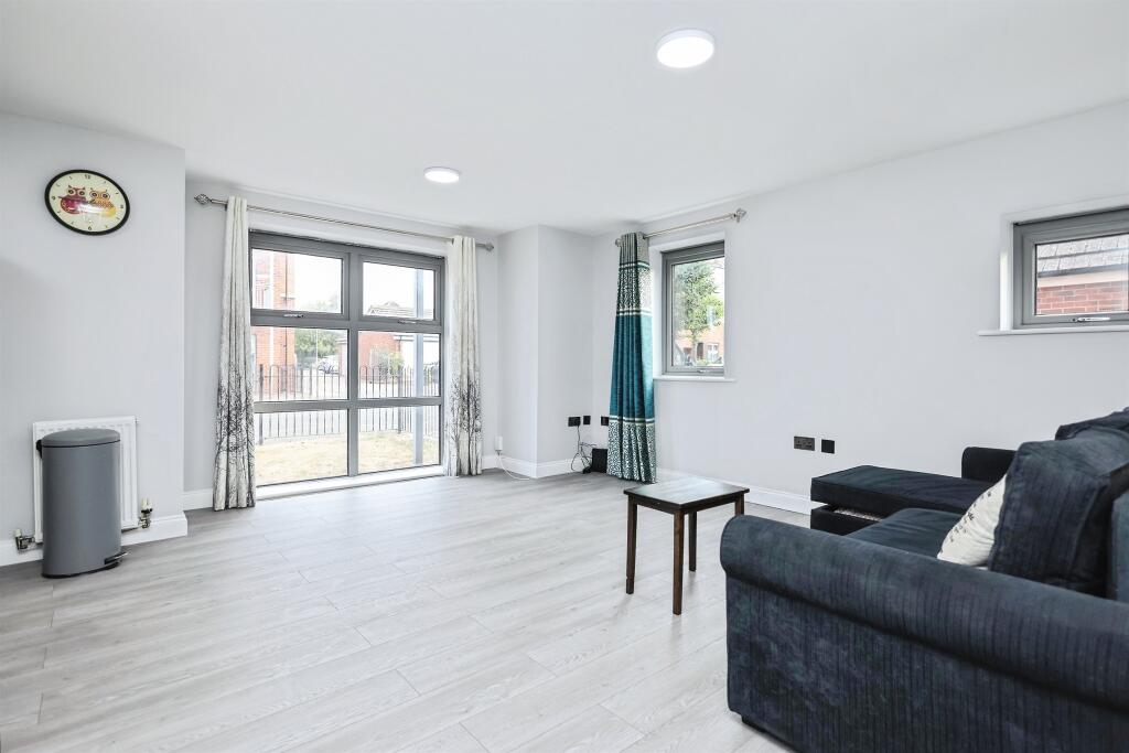 Apartment in Birmingham - More