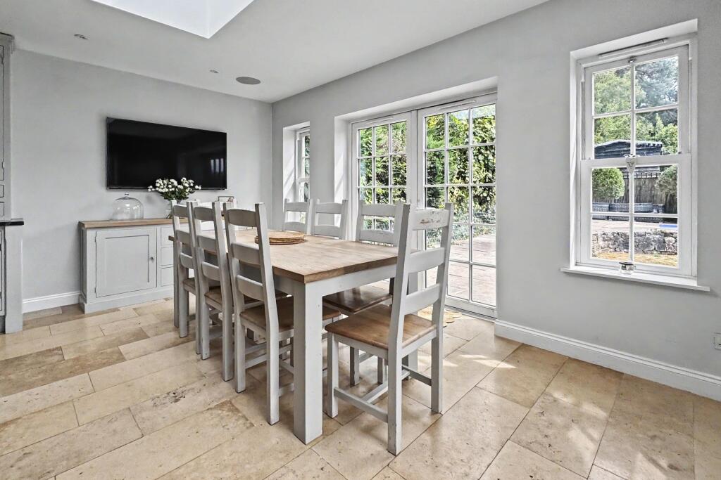 House in Southampton - View 4