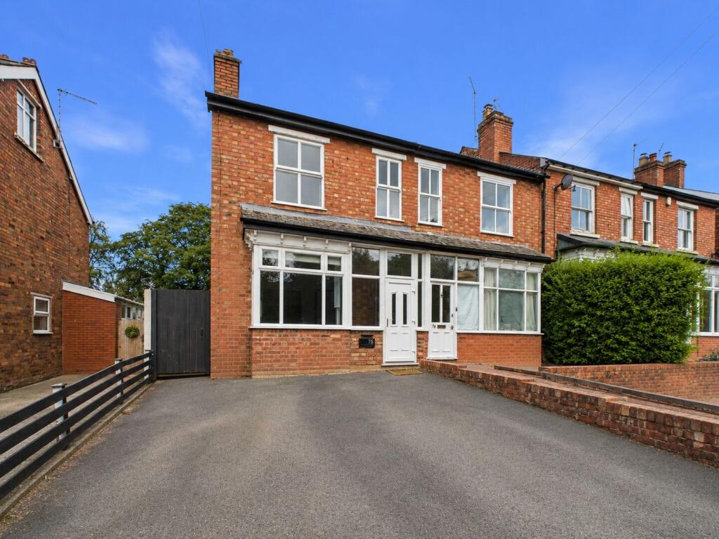3-bed semi-detached on Wood Road, Codsall, Wolverhampton, WV8 , £325,000