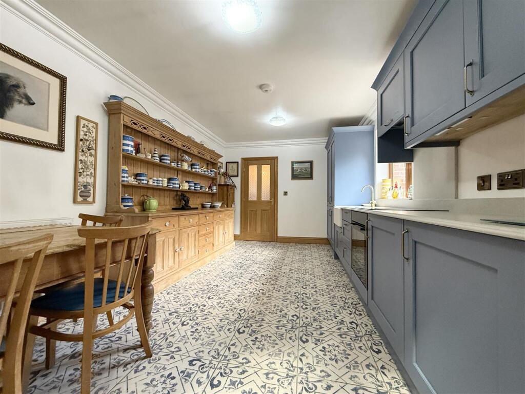 House in Leicester - View 5