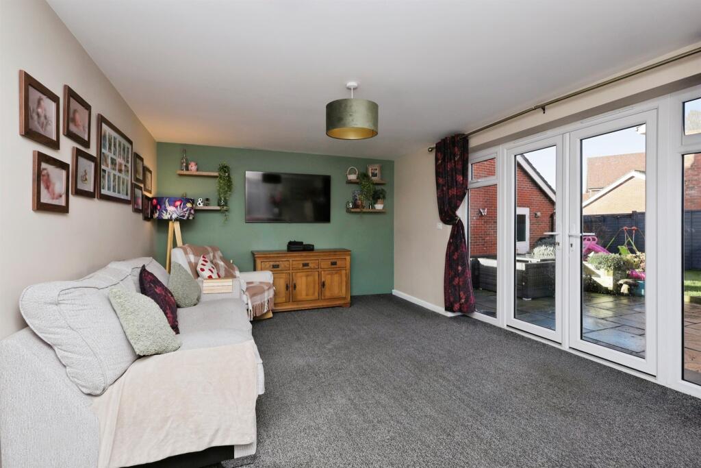 House in Wealden, Hellingly - View 4