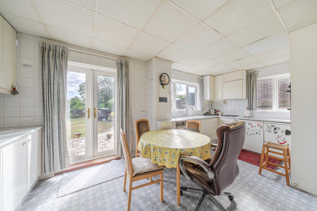 House in Guildford, Surrey - More