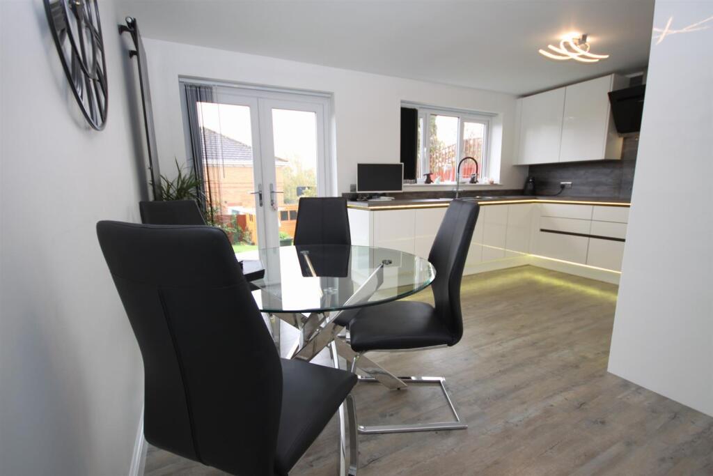 Johnson View, Whiteley - View 3