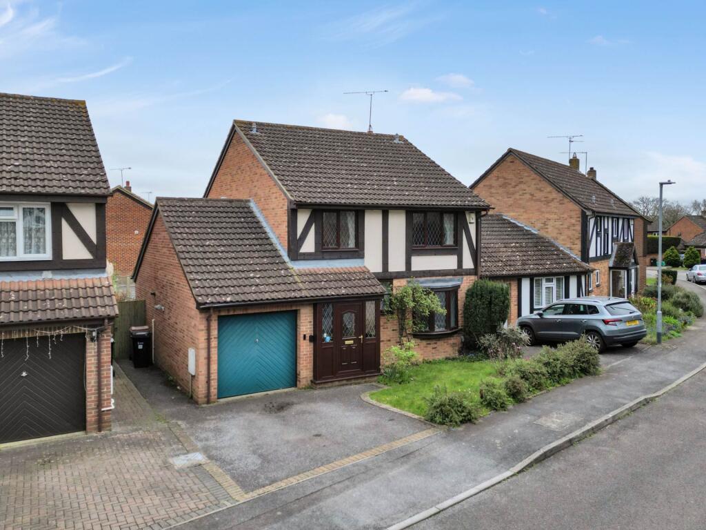 Main image of property: Tamarind Way, Reading