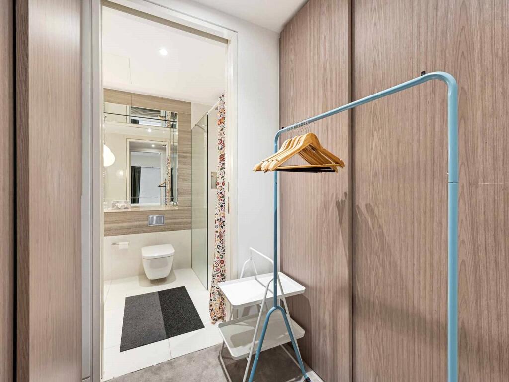 Apartment in London, City of London - More