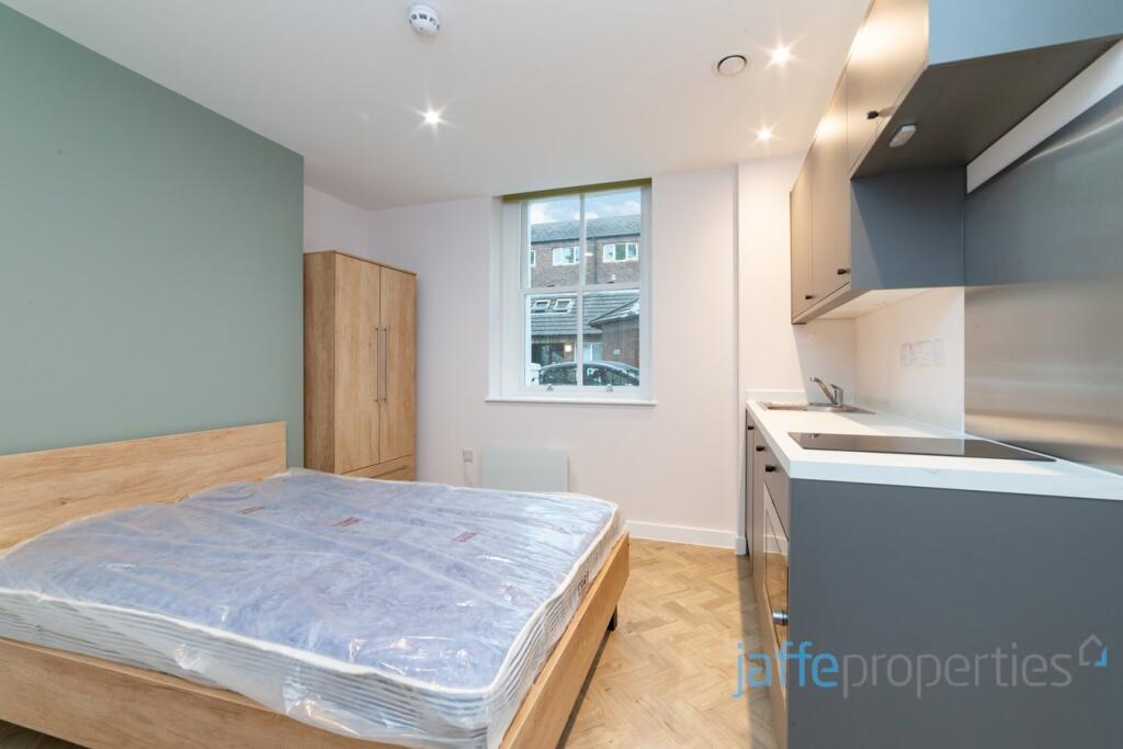 Studio flat for rent