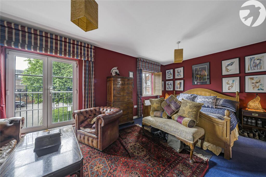 House in Dartford, Swanscombe and Greenhithe - More