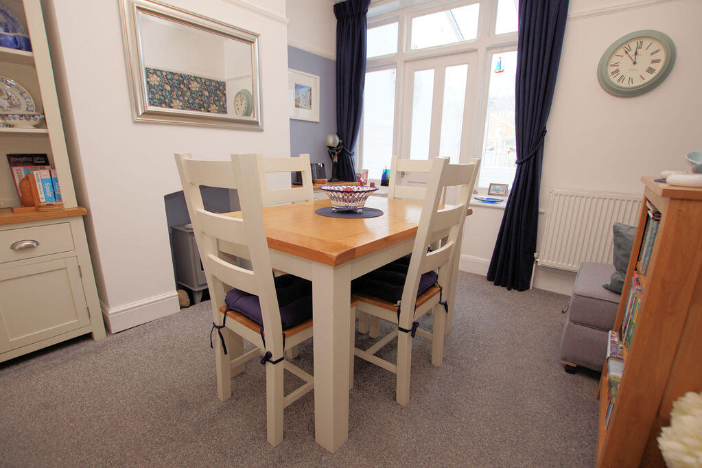Hastings Avenue, Gosport, PO12 - View 4