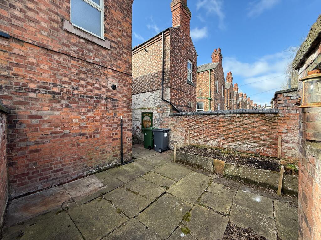 House in Wirral, Liverpool City Region - View 4