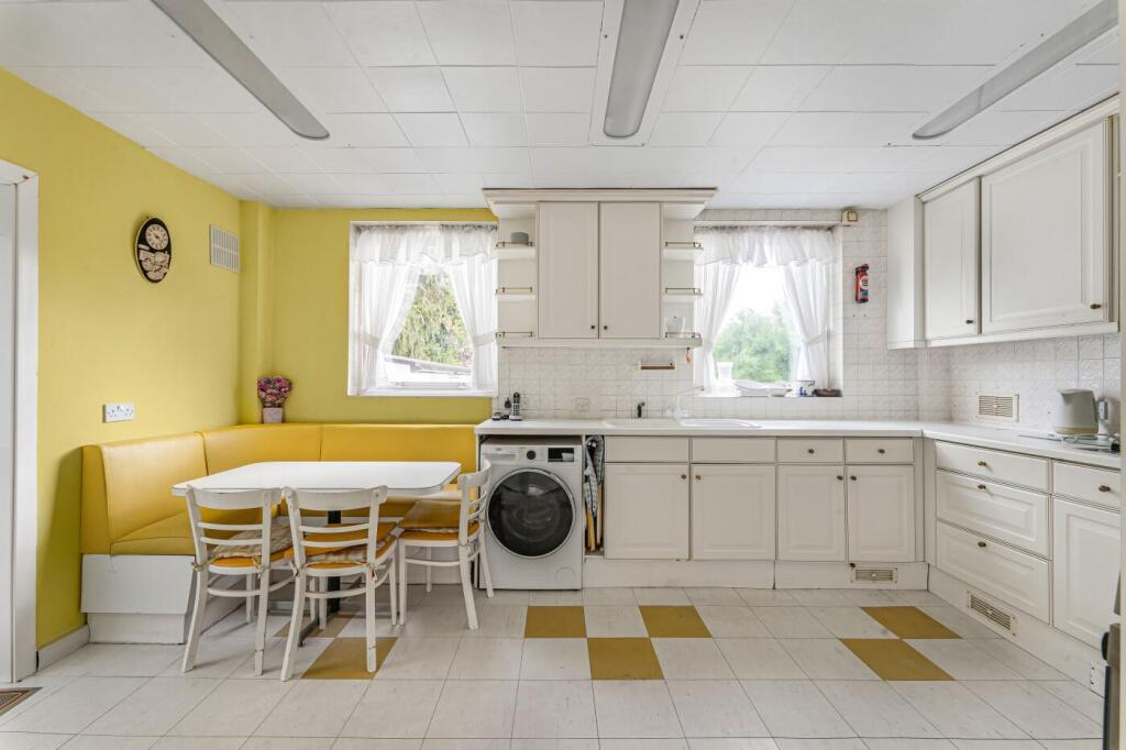 House in London - View 3