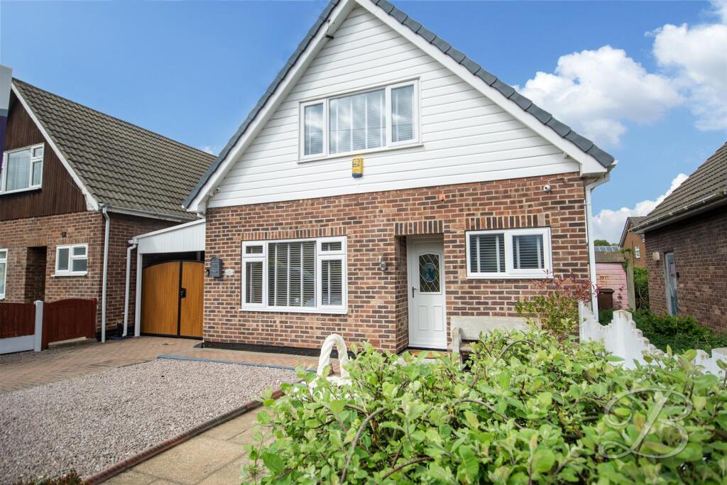 Main image of property: Farmcroft Road, Mansfield Woodhouse, Mansfield