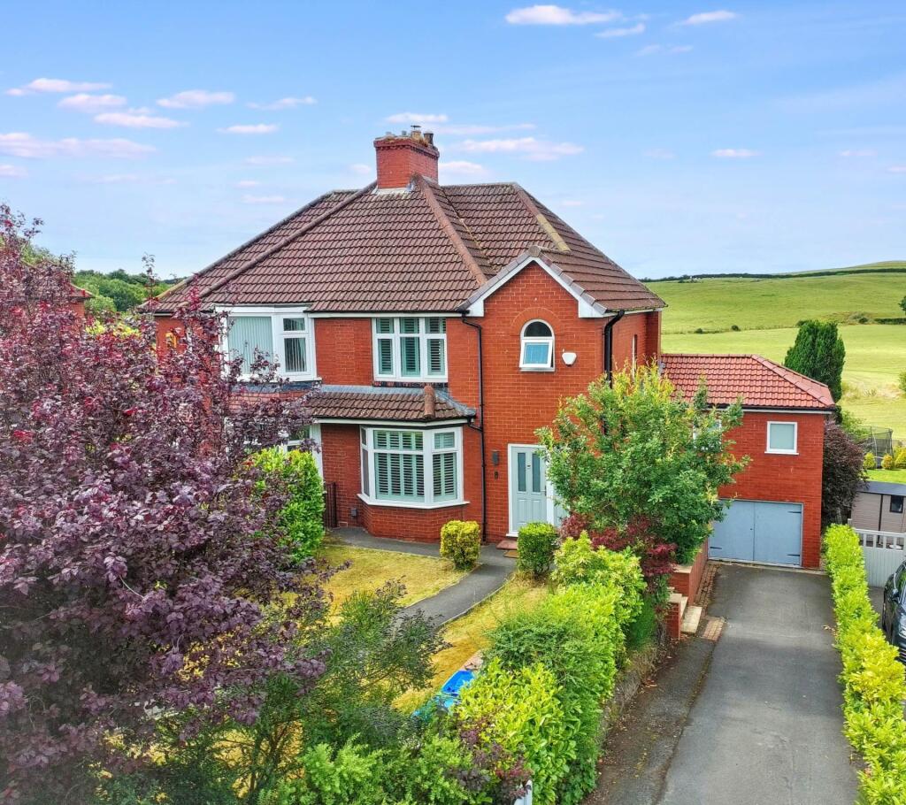 Main image of property: Oldham Road, Thornham, Rochdale