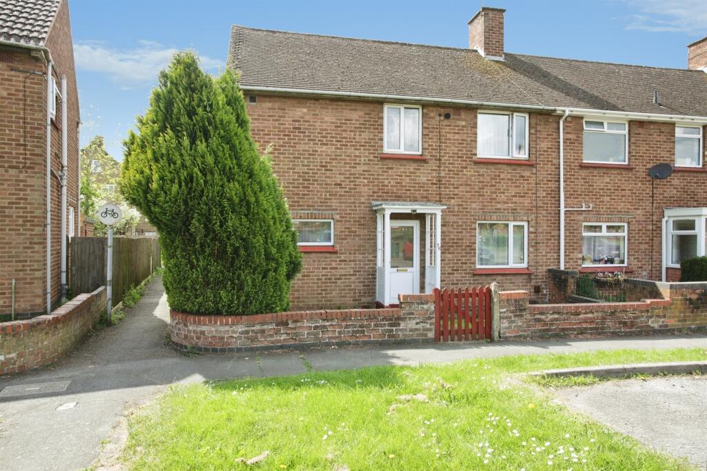 Main image of property: Lytham Road, Rugby