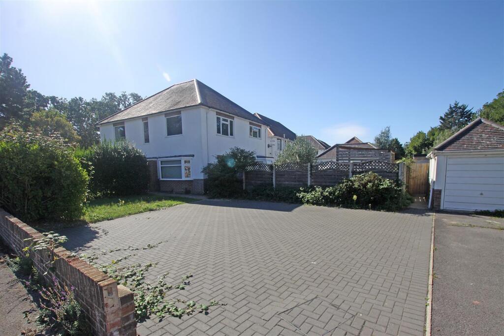 Longbarrow Close, Bournemouth photo 2