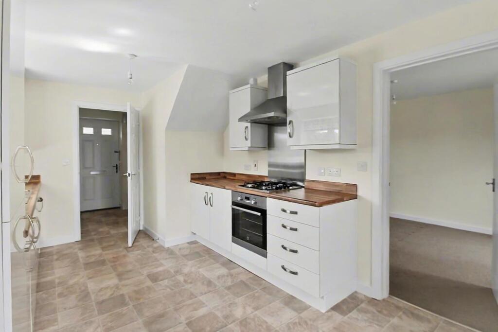 Priory Avenue, Hawksyard, Rugeley photo 3