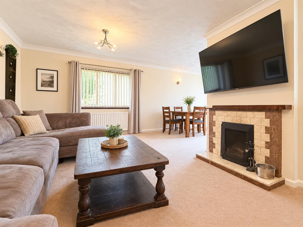 House in Ipswich - View 2