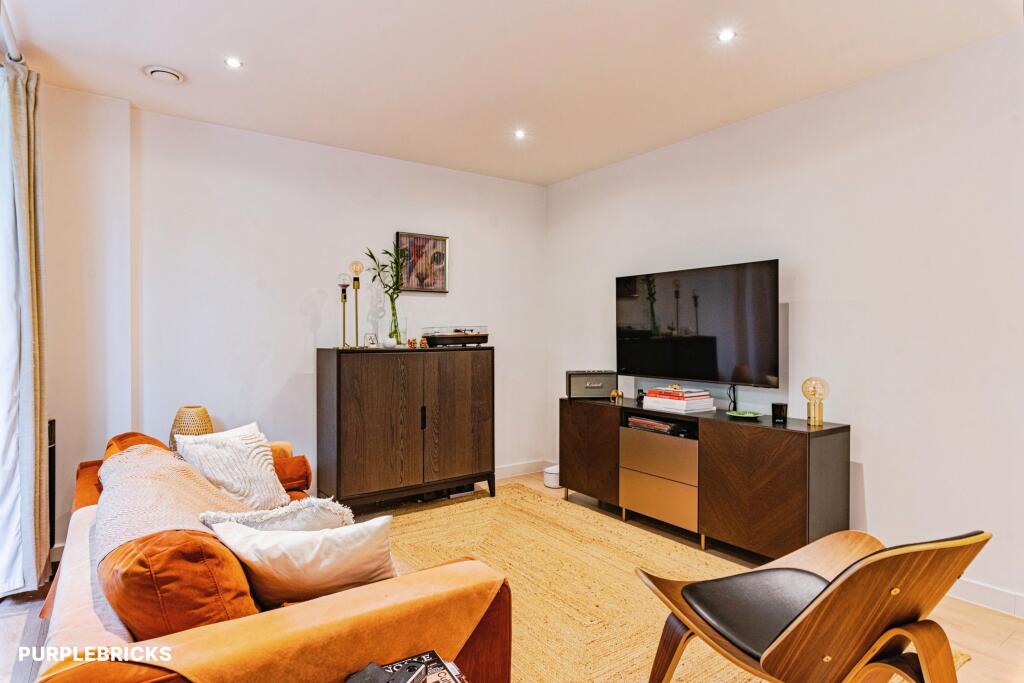 Apartment in London - View 3